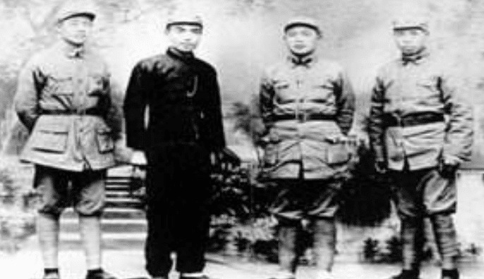 授衔大典|红军改编后，12个旅长中，怎么只有3个大将？