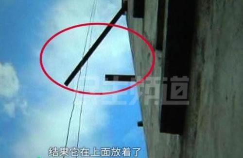  无人|钢板掉落砸伤小伙，天价医药费却无人承担，负责人：我们不负责