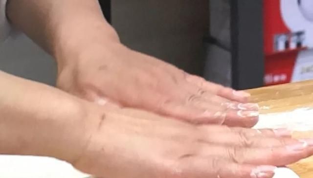 颜值|高颜值好口味,就是菊花酥,当早餐做零食,全家都爱吃