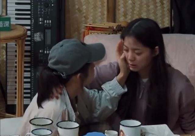 狠狠|《向往4》安排嘉宾挖藕,却被质疑是作秀,官博公开科普狠狠打脸