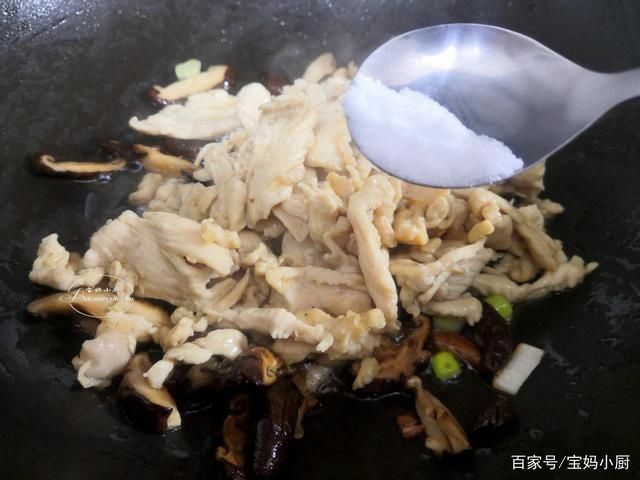 低脂|秋季，常吃这道菜，食材3种，荤素搭配，营养低脂不长胖