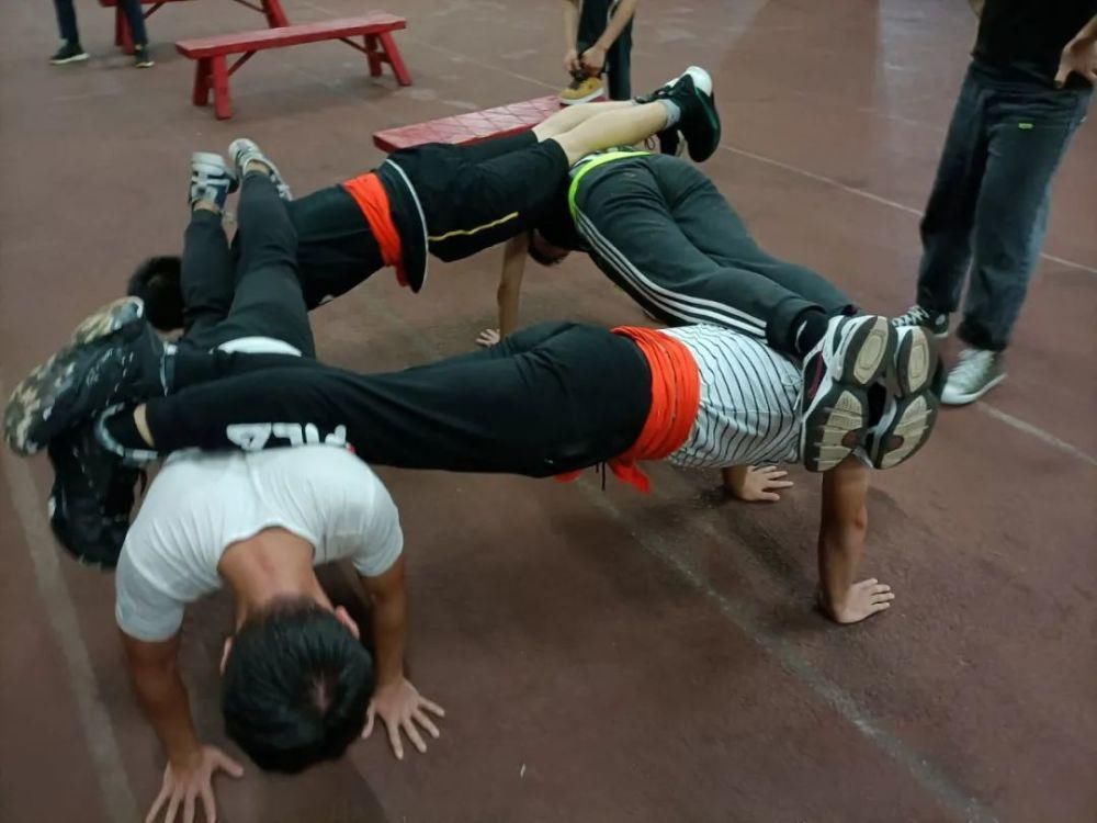 学长共同考|以室友之名