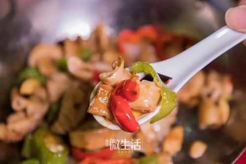 这家|金华这家12年的湘菜老店,员工居然只有两个人!