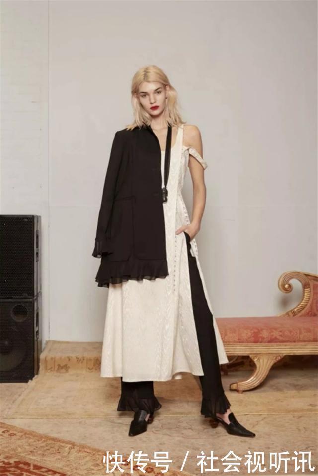 气质|四五十岁的女人不服老!夏季咬咬牙买这3款连衣裙,减龄更有气质