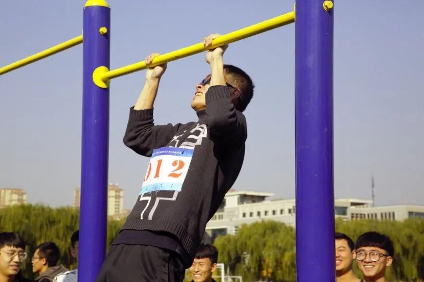  校园|山东青年政治学院校园十佳歌手有话对你说 | 《岁月神偷》