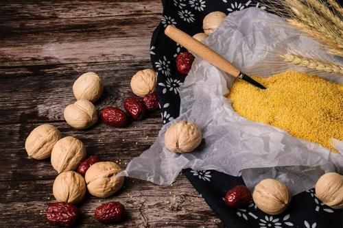  五谷杂粮|五谷杂粮的营养好，它营养丰富