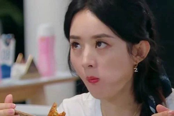  赵丽颖|赵丽颖甩脸子不吃早饭，林大厨表情僵住，黄晓明不知所措