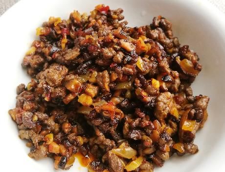  健康|香菇肉酱不用买了，20块钱做一碗，比超市的更健康，怎么拌都好吃