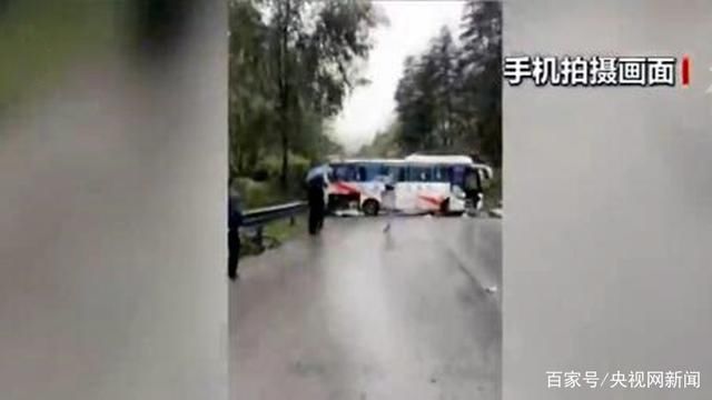  阿坝|悲痛！四川阿坝两辆旅游大巴被山石砸中 致1死6伤