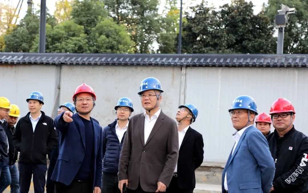 钱江世纪城班子领导慰问支持杭州SKP等辖区重大项目赛后加速建设