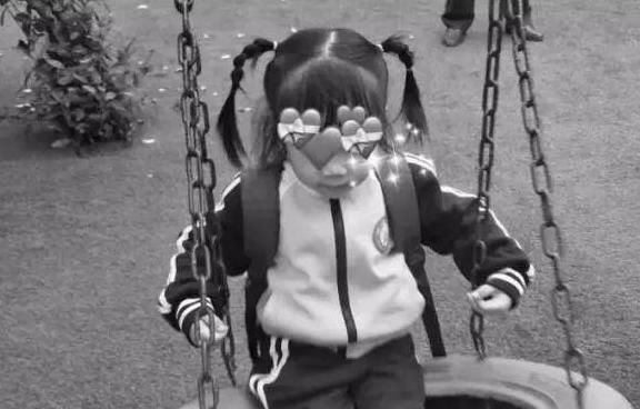  身亡|4岁女孩被锁车内窒息身亡！夏季高温这件事一定要上心