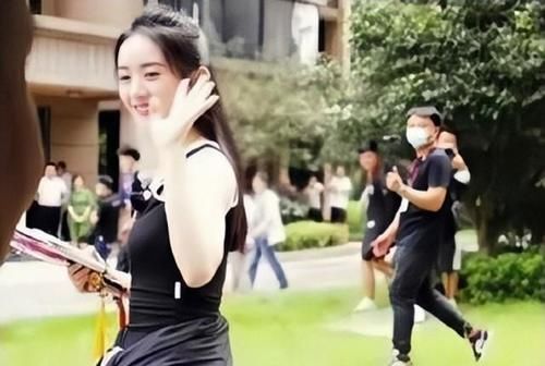  更好|状态更好，造型升级！但这3个行为，暴露了赵丽颖的憨憨本质