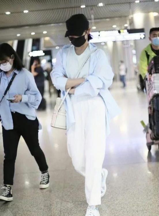  裤装如何穿出气场十|组图:看看女神的穿搭示范，轻松穿出高级即视感