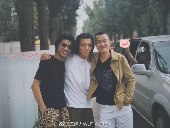  乐队|五条人又被淘汰了，求他们组队上脱口秀