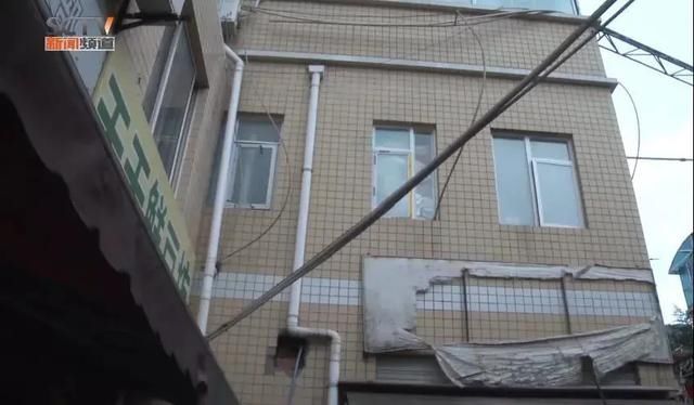  塑料袋|酒店二楼突然飞出个黑色塑料袋，里面传来阵阵啼哭…目击者：太狠心、太残忍