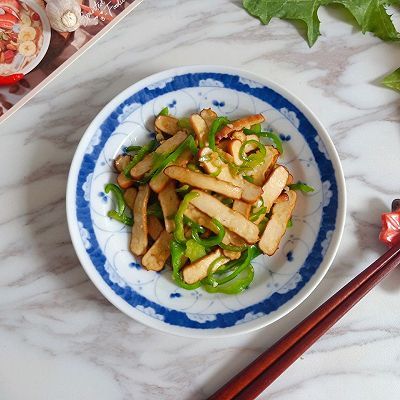  夏日|#夏日消暑，非它莫属#【下饭菜】辣椒炒豆干