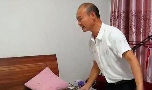 卫生间|许某某有反侦察能力：警犬在其作案的卫生间，都嗅不到来女士的气味