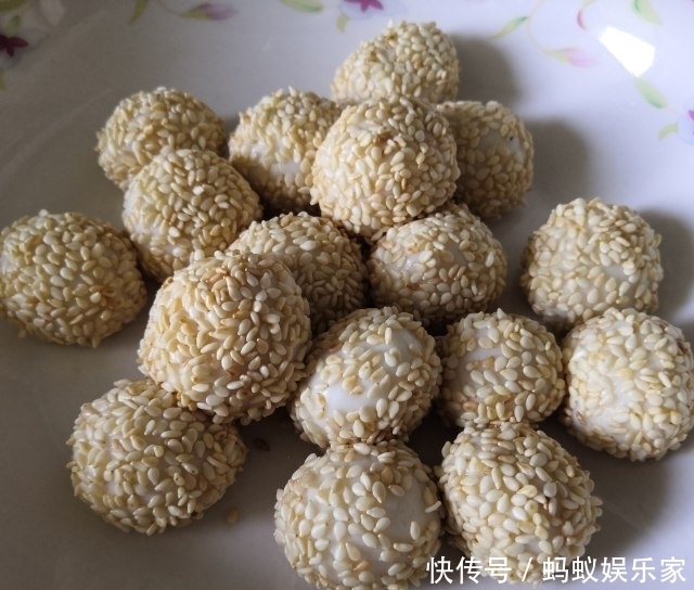  解馋|炸麻圆儿，用糯米粉就能做的简单小吃，解馋