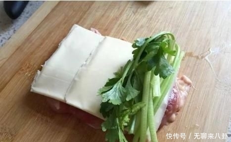 在家|鸡腿的100种做法十四：芝士鸡腿卷，在家自己做也可以这么好吃