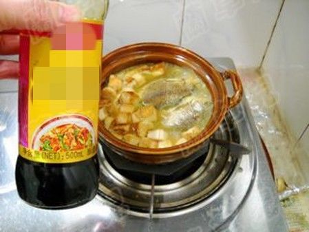  优质的鲫鱼|这种鱼5块钱一斤却没人要，其实营养非常丰富，炖一炖香极了