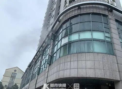  火场|大人不在，家中起火！9岁姐姐带弟弟妹妹逃出火场：我在幼儿园学过！