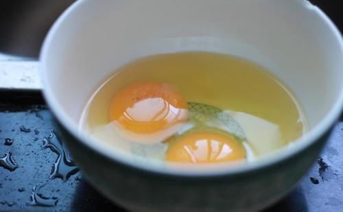  做法|丝瓜试试这种简单的做法，清爽鲜美又解暑，喝一碗还想来一碗