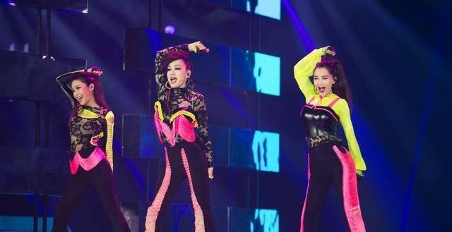  综艺节目|《乘风破浪的姐姐》这个节目，还有公平性吗？二次公演暴露了隐患