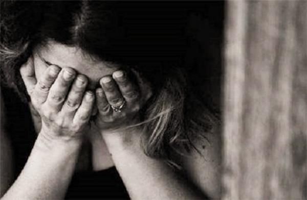 山东|18年前，山东老人因女儿拒绝给弟弟买房怒下杀手，受审时说：不后悔