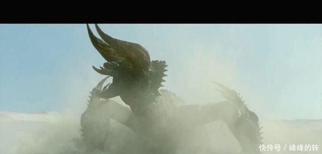 霸气|真人电影《怪物猎人》官方先导预告：黑角龙霸气亮相，12月上映