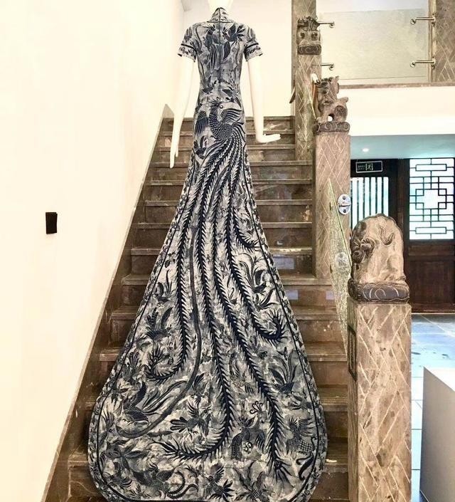 嗓门|贵州排莫村画娘:腰包鼓了,在家嗓门可大了