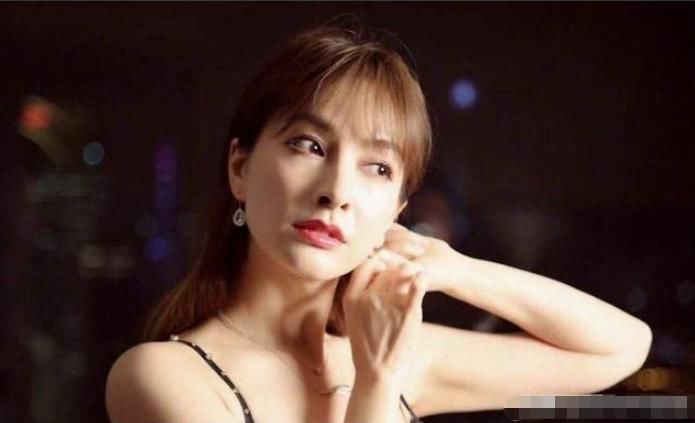 揭晓|7月尾最强综艺来袭!《中餐厅》与《哥哥》同天播出,孰强孰弱结果揭晓