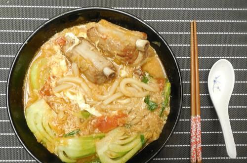  蔬菜高汤|炖排骨时，有人先焯水，有人直接炖，大厨：都不对，教你正确做法