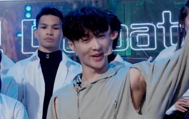  钟汉良|《街舞3》水舞台，“莲”全场最佳，张艺兴反应却让人失望