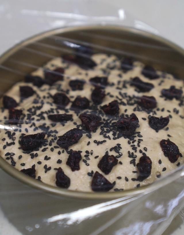 做出|两个苹果加点面粉,就能做出蓬松暄软的大发糕,不用揉面不用整形