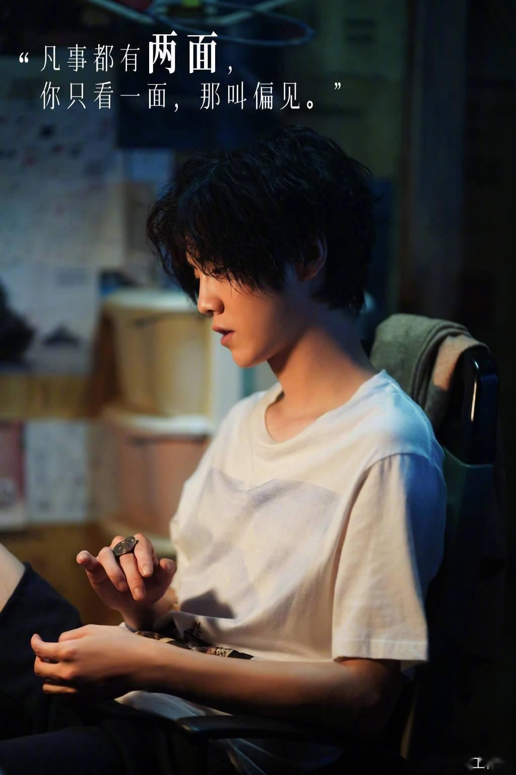  队长|工作室更新鹿晗十八宫格剧照 收藏这个夏天给我们带来欢乐的肖枫队长