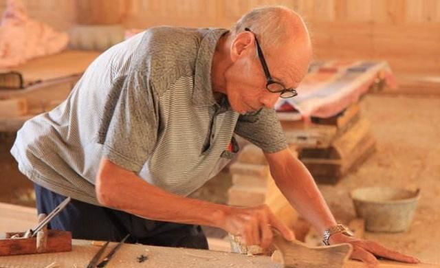 盖房子|没人敢得罪农村的老木匠？听听这位80岁的老木匠是怎么说的