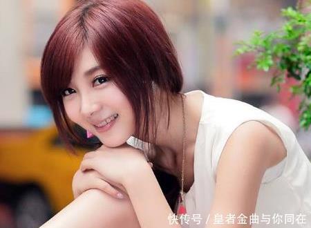 开心|开心一刻:去朋友家吃饭,她在厨房忙碌