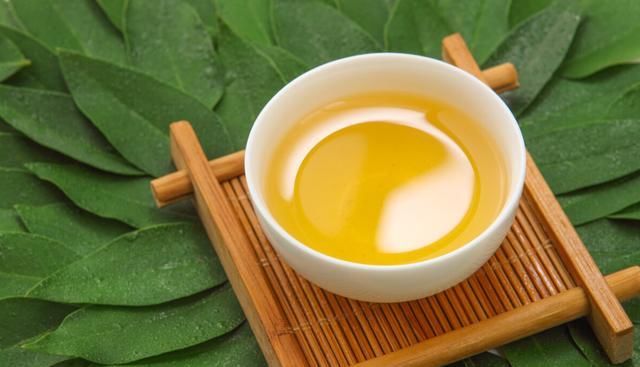 早衰|肝脏好不好,看脸就知道,脸上出现这4个信号,暗示肝脏已早衰