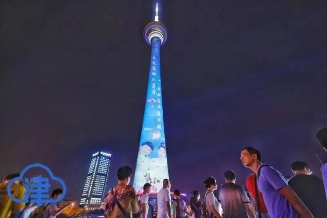 户外媒体|网红爱心红绿灯爆红网络！这样的户外媒体凭什么更受欢迎？