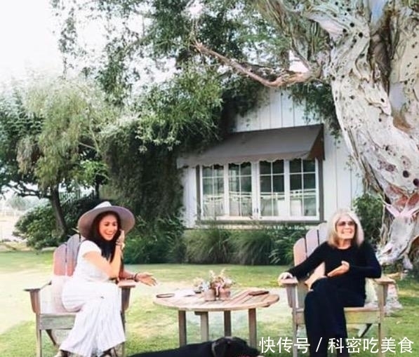 谈话|梅根与知名评论员后院谈话,脚放凳子上显真性情,全程无王室架子