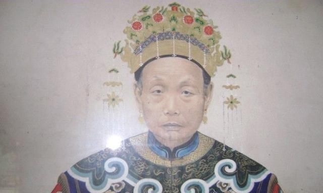 对孩子|女子刚出生就差点被奇葩风俗害死，儿子是一代名臣