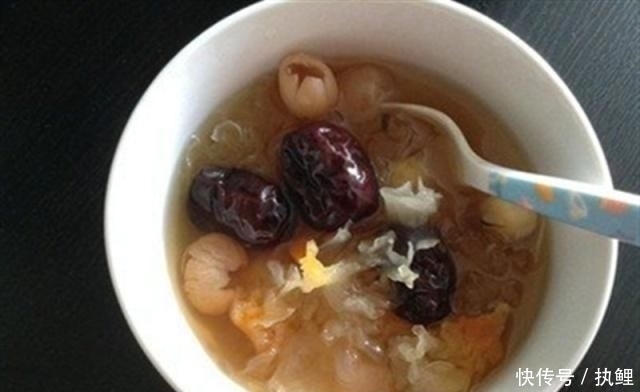  银耳|炖银耳时，是先放糖还是后放糖？很多人都错了