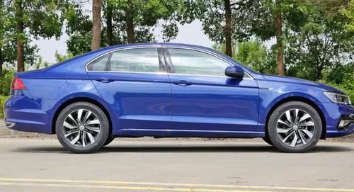  车门|2020款大众“凌渡”亮相，新增无框车门，或14万，买思域还是等它