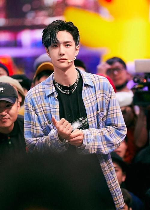  节目中|张萌被王一博跳舞圈粉，想让杜华安排合作，粉丝向她提供角色建议