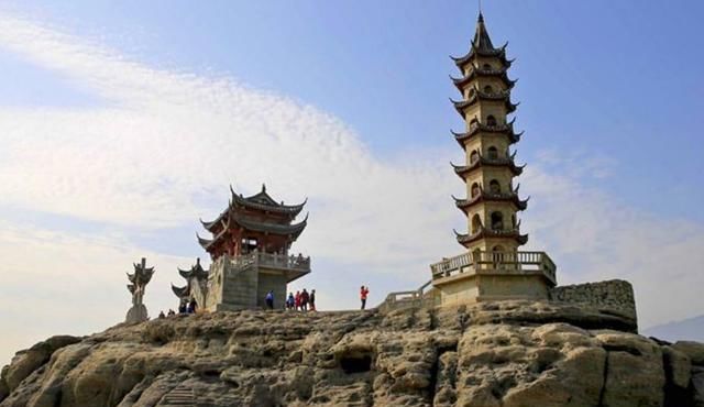 湖底|我国最“神秘”古建筑，藏于湖底千年不倒，每年只露出地面一次