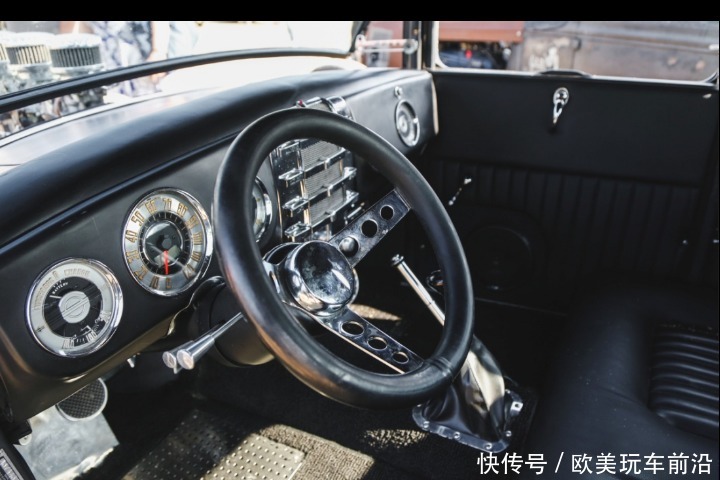  疯狂|退役美国军官的疯狂老爷车