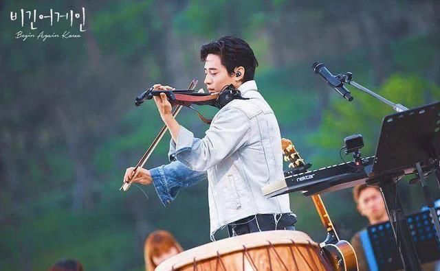  发光|刘宪华工地改编热门单曲：从黑暗中走来，在音乐中发光