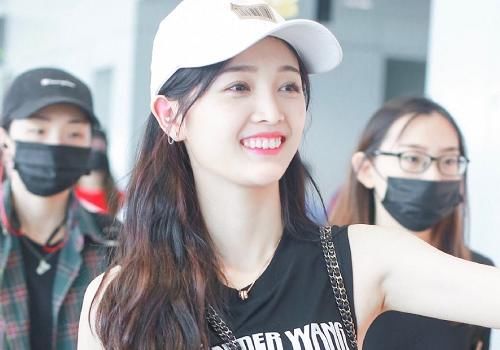  满意|吴宣仪录制《完美的夏天》，拟定播出时间很满意，假期有看头