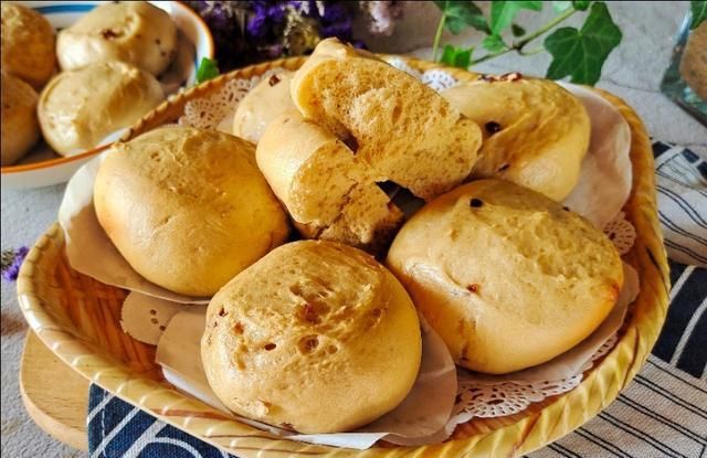 不用|想吃红糖馒头不用买,教你一个懒人做法,用手揪面,蒸一蒸就可以