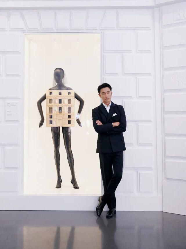  迪奥|迪奥在办展这件事上是认真的！